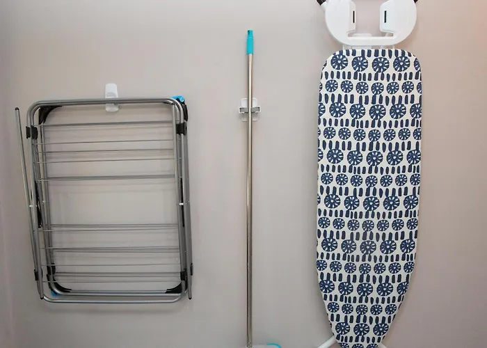 The Stone Nyaraló Castlebar